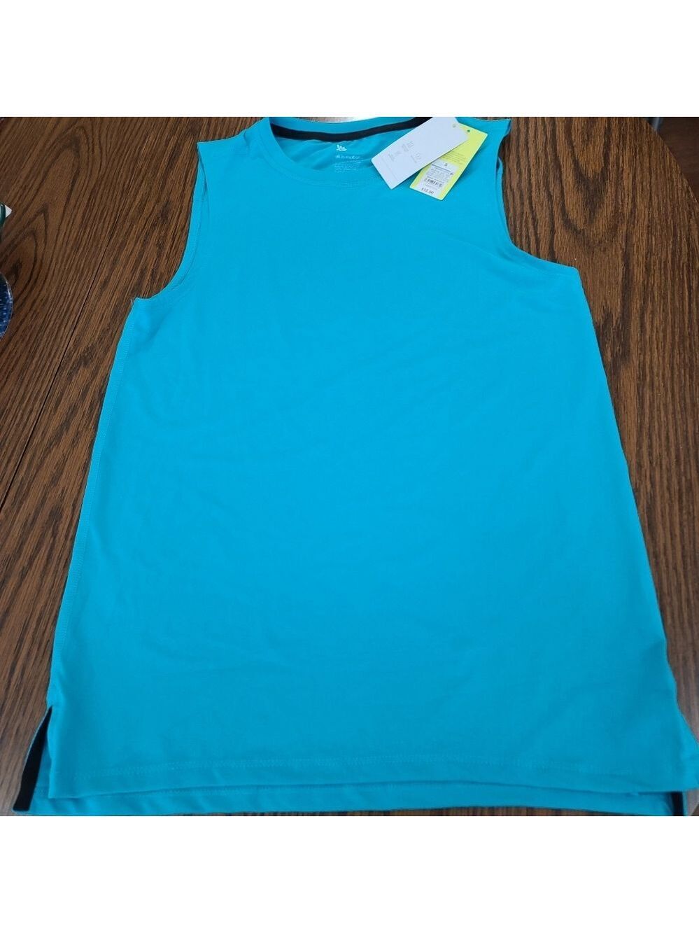 🧀 3/$15 BUNDLE 🧀 NWT Size S "All in motion" sleeveless moisture wicking shirt - Picture 3 of 6